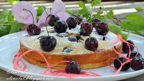 пирог с черешней на кукурузной муке