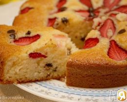 Пирог с клубникой