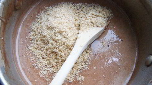 пирог с клюквой и шоколадным кремом на песочном тесте