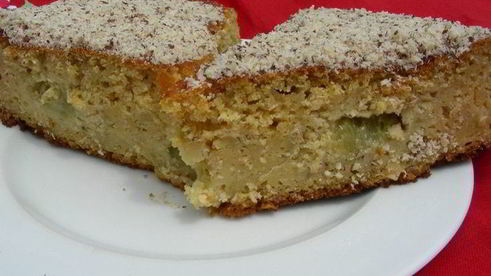 пирог с ревенем, овсяными хлопьями и кукурузной мукой