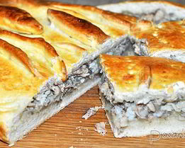 Пирог с тилапией и консервированной сайрой