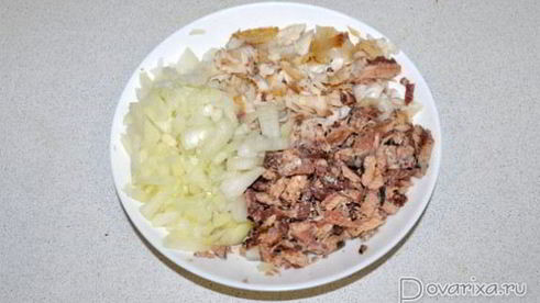 пирог с тилапией и консервированной сайрой