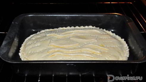 пирог с тилапией и консервированной сайрой