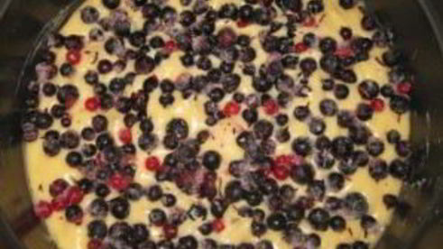 пирог со смородиной в мультиварке