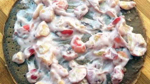 шоколадный блинный пирог с маскарпоне и черешней