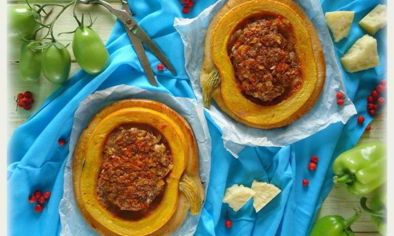 Рецепт тыквенных пирогов с рубленым мясом и сыром джюгас