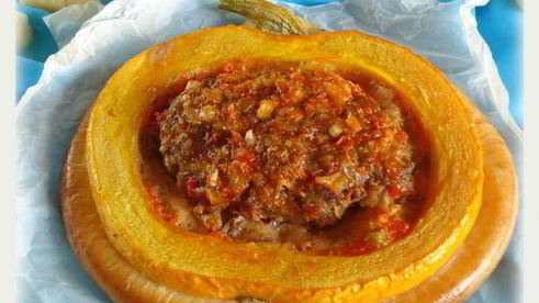 тыквенные пироги с рубленым мясом и сыром джюгас