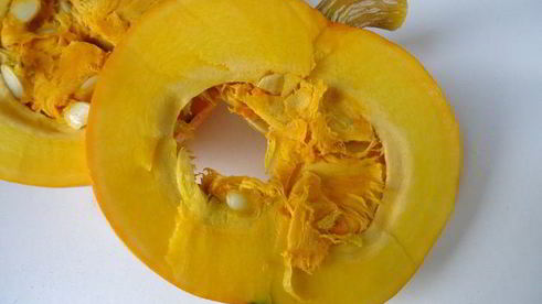 тыквенные пироги с рубленым мясом и сыром джюгас