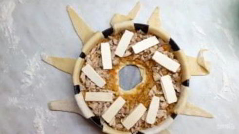 вкусный пирог с капустой и мясом