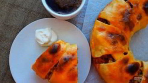 вкусный пирог с капустой и мясом