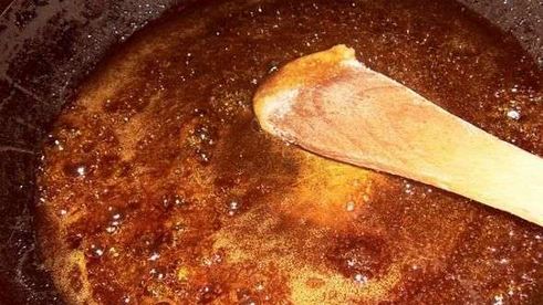 яблочно-карамельный пирог