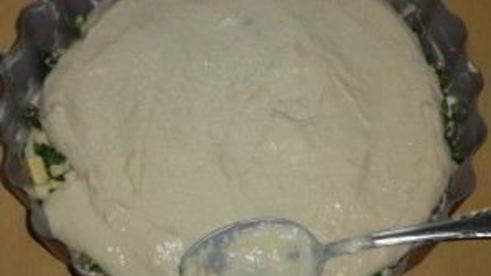 заливной пирог с колбасой и сыром