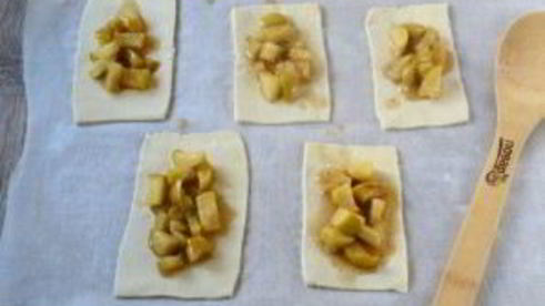 кармашки с яблочными пирожками