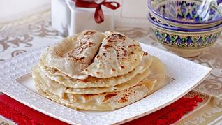 Кутабы с мясом по-азербайджански