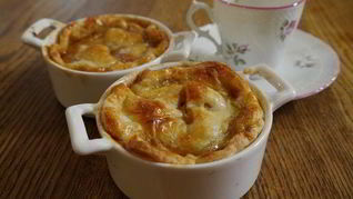 Мини-пирожки с яблоками