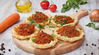 Открытые пирожки с мясом