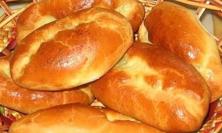 Рецепт печеных пирожков с яблоками