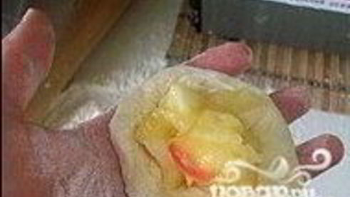 печеные пирожки с яблоками