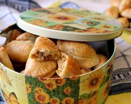 Пирожки из песочного теста