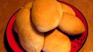 Пирожки из замороженной вишни