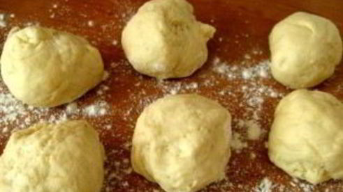 пирожки из замороженной вишни