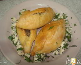 Пирожки с фаршем и адыгейским сыром