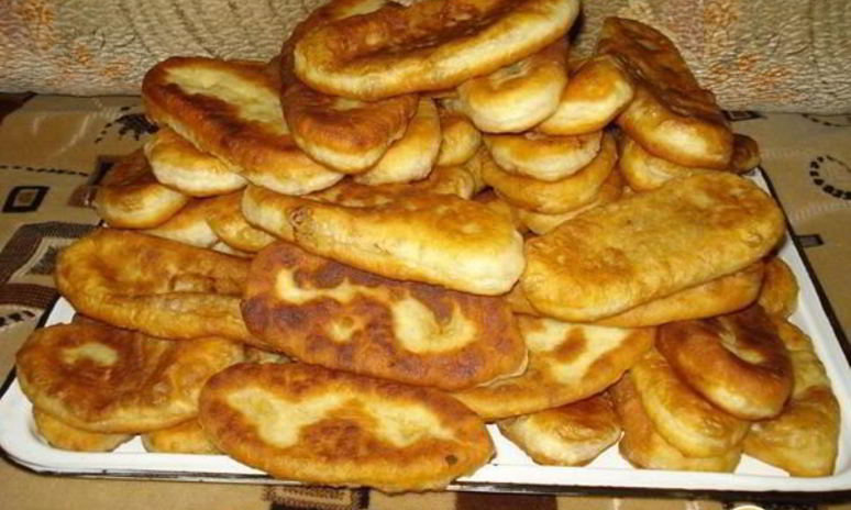 Рецепт пирожков с картошкой, луком и острым перцем