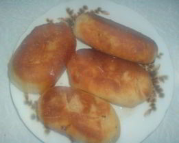 Пирожки с мясом, рисом и паприкой