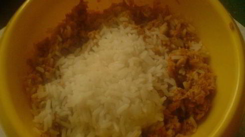 пирожки с мясом, рисом и паприкой