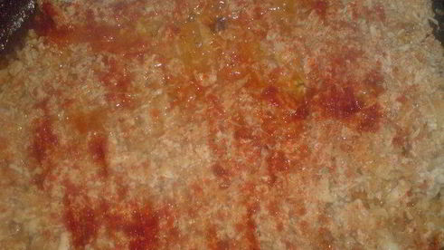 пирожки с мясом, рисом и паприкой