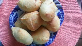 Пирожки с рисом и изюмом