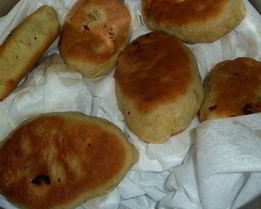 Пирожки с солеными грибами