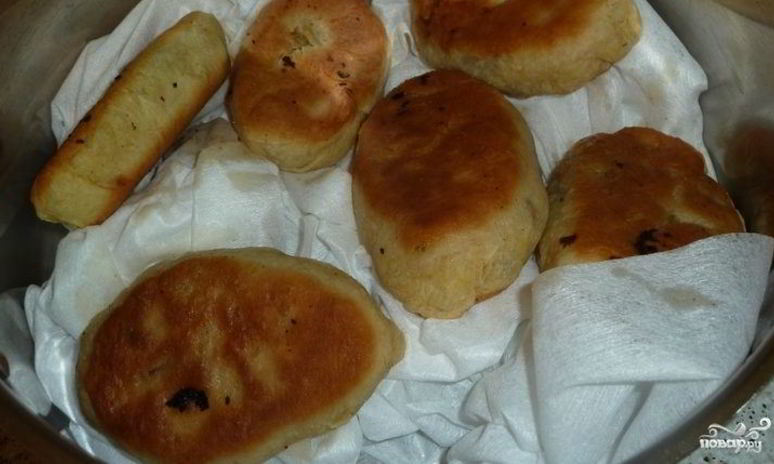 Рецепт пирожков с солеными грибами