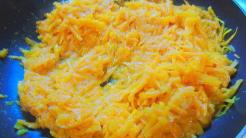 пирожки с тыквой и черносливом