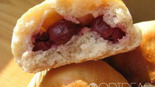 Пирожки с вишней в духовке