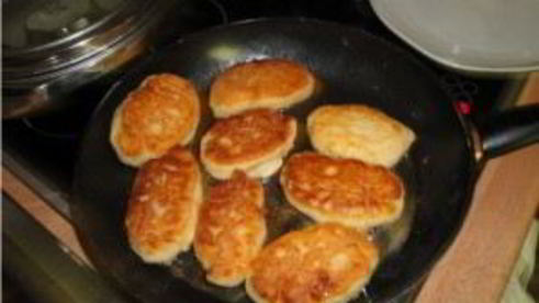 творожные пирожки жареные