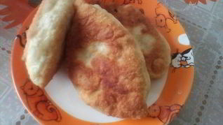 Жаренные с рыбой пирожки