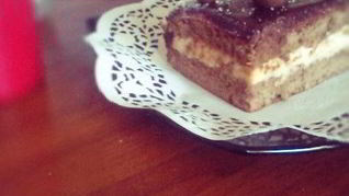 Кофейное пирожное с шоколадом