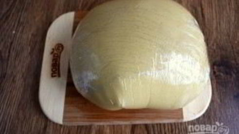 медовое пирожное с начинкой