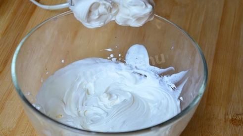 пирожное буше бисквитное