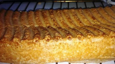 пирожное с карамелизированными овсяными хлопьями