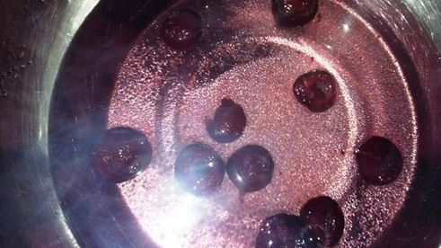 пирожное с карамелизированными овсяными хлопьями