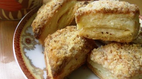 пирожное со штрейзелем