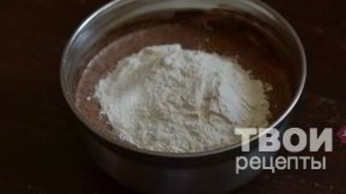 шоколадное пирожное