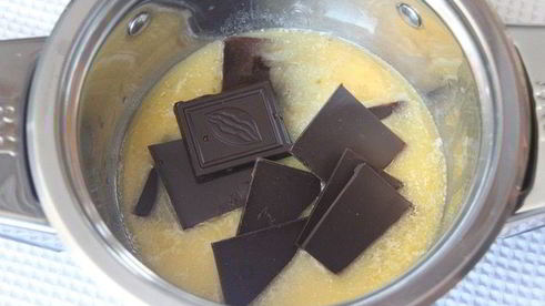 шоколадный брауни с малиной