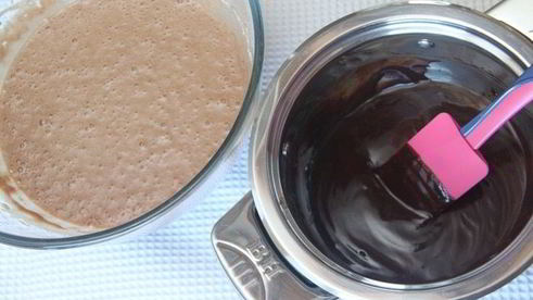 шоколадный брауни с малиной