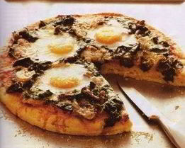 Флорентийская пицца с яйцами