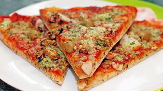 Пицца из морского коктейля