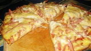 Пицца на дрожжевом тесте на молоке в духовке