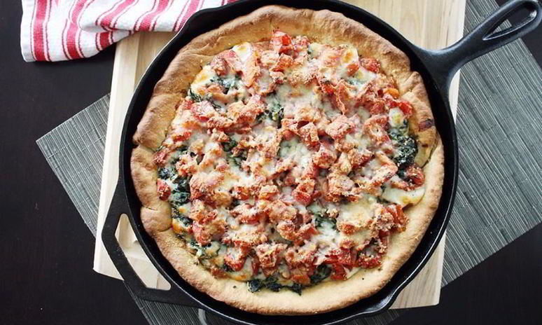 Рецепт пиццы на майонезе на сковороде за 10 минут